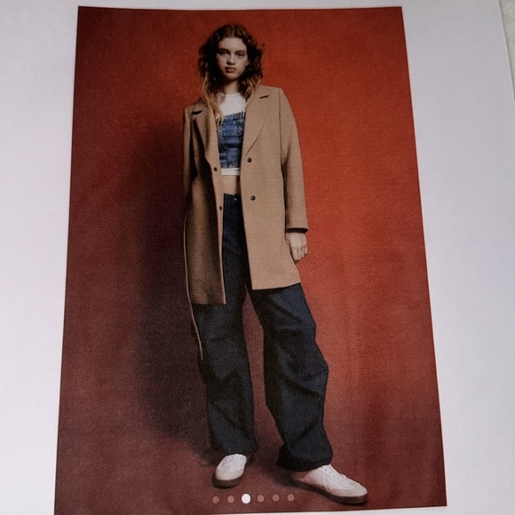 H&M COAT, SHORT, BELTED, SIZE LARGE - Picture 7 of 9